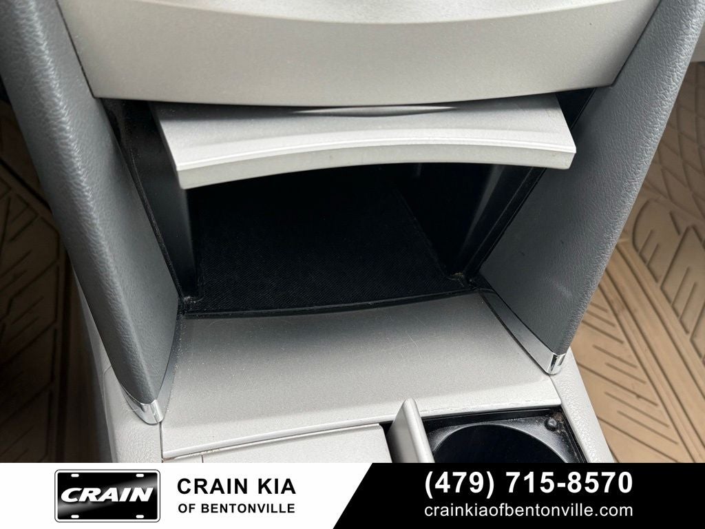 2011 Toyota Camry LE - LEATHER