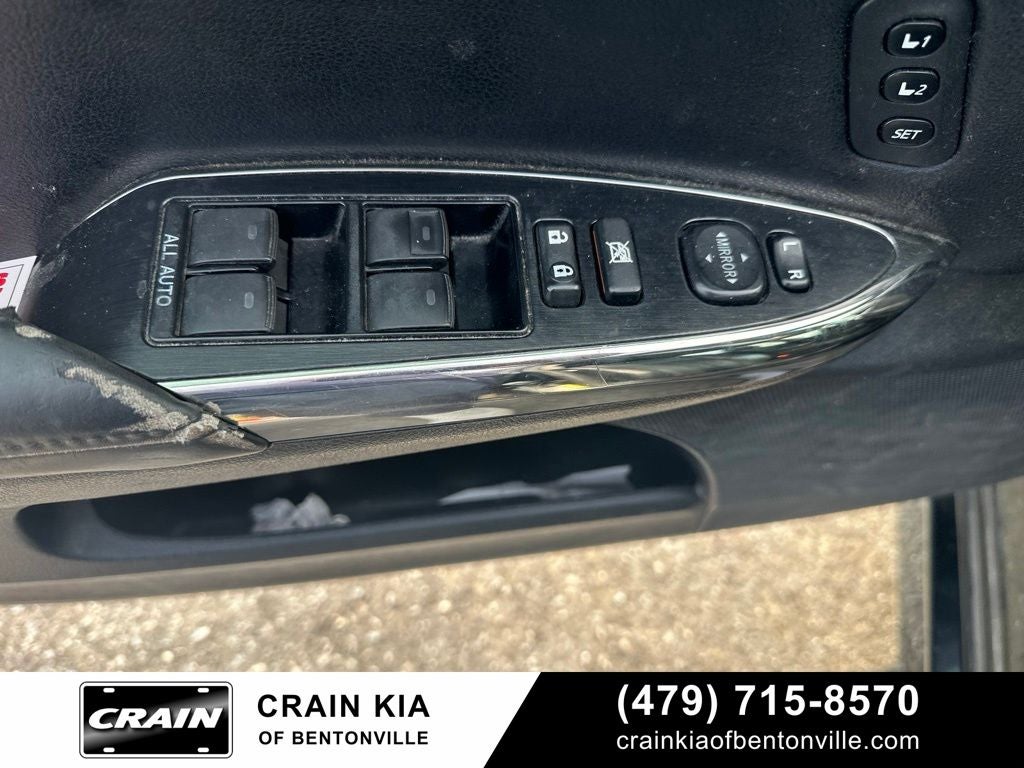 2013 Toyota Avalon XLE Touring - SUNROOF