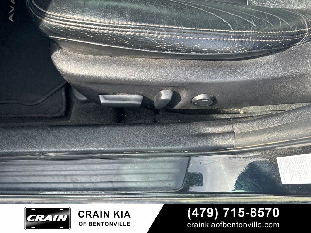 2013 Toyota Avalon XLE Touring - SUNROOF