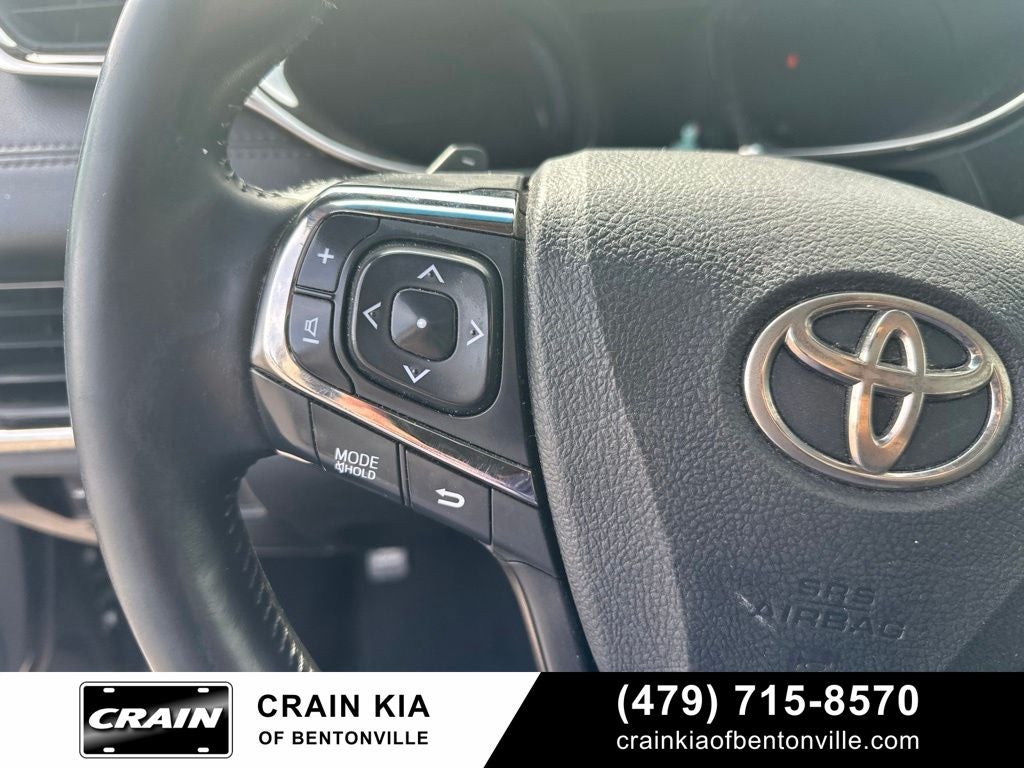 2013 Toyota Avalon XLE Touring - SUNROOF