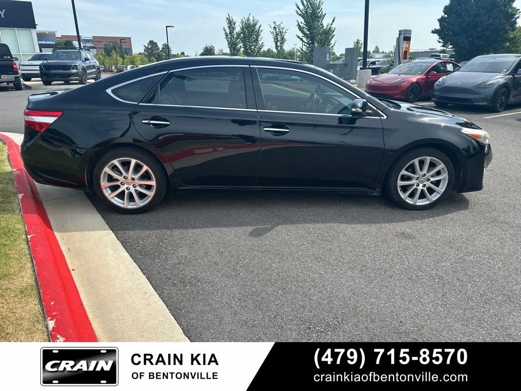 2013 Toyota Avalon XLE Touring - SUNROOF