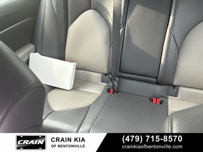 2020 Toyota Camry Hybrid XLE - HYBRID!