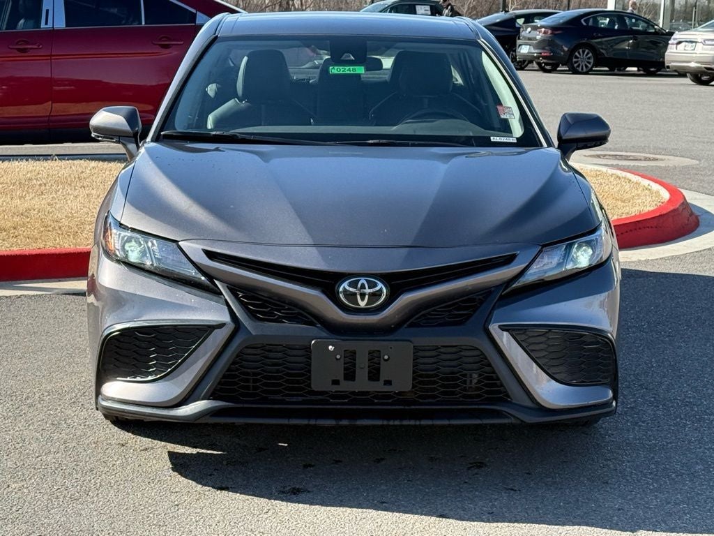 2024 Toyota Camry SE - CLEAN CARFAX / ONE OWNER