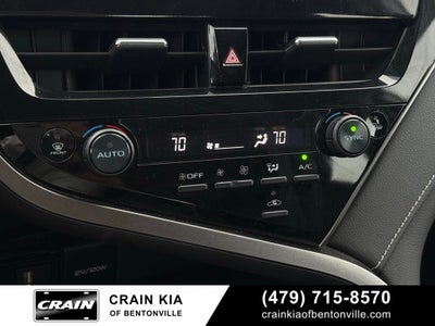 2024 Toyota Camry SE - CLEAN CARFAX / ONE OWNER