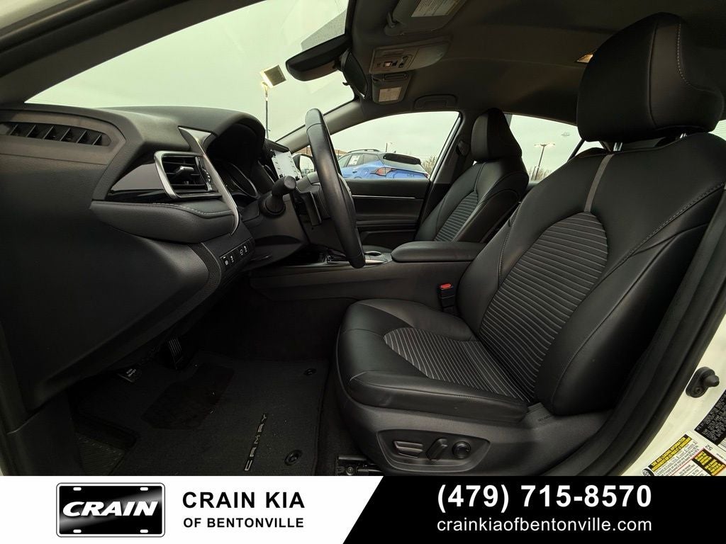 2024 Toyota Camry SE - CLEAN CARFAX / ONE OWNER