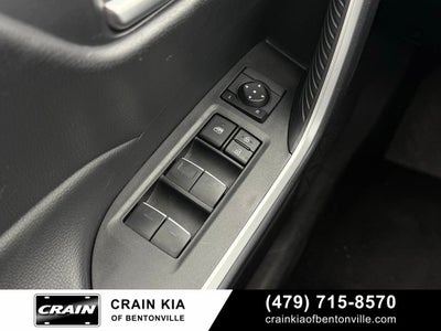 2025 Toyota RAV4 Hybrid XLE - AWD / CLEAN CARFAX / ONE OWNER