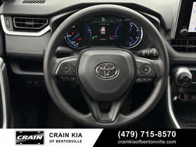 2025 Toyota RAV4 Hybrid XLE - AWD / CLEAN CARFAX / ONE OWNER