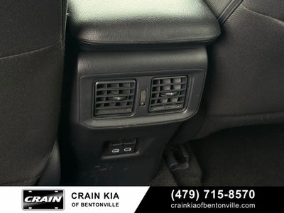 2025 Toyota RAV4 Hybrid XLE - AWD / CLEAN CARFAX / ONE OWNER