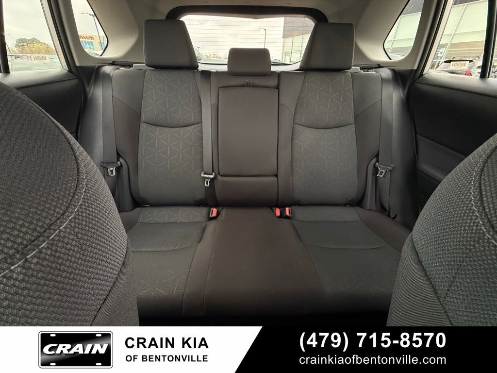 2025 Toyota RAV4 Hybrid XLE - AWD / CLEAN CARFAX / ONE OWNER