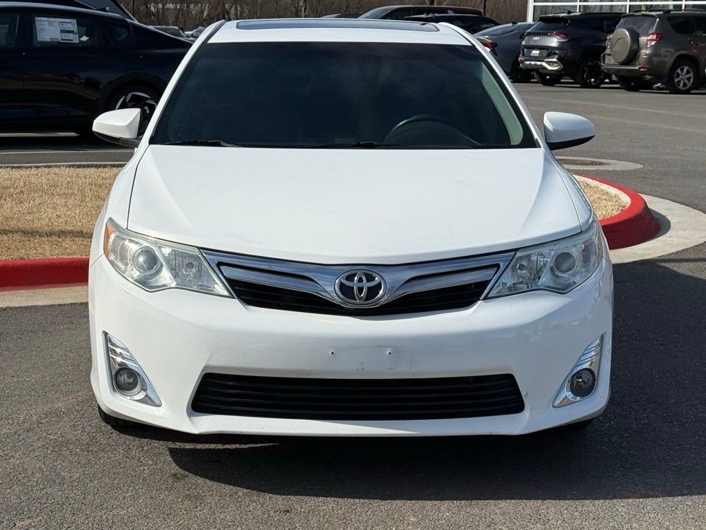 2014 Toyota Camry XLE - SUNROOF