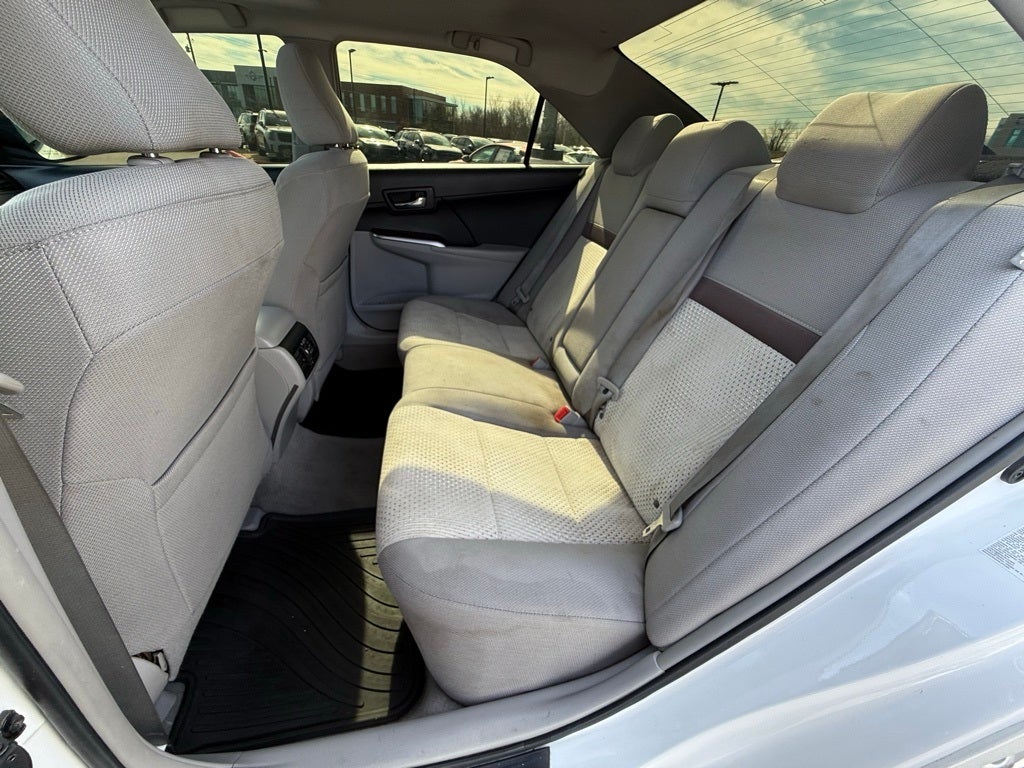 2014 Toyota Camry XLE - SUNROOF