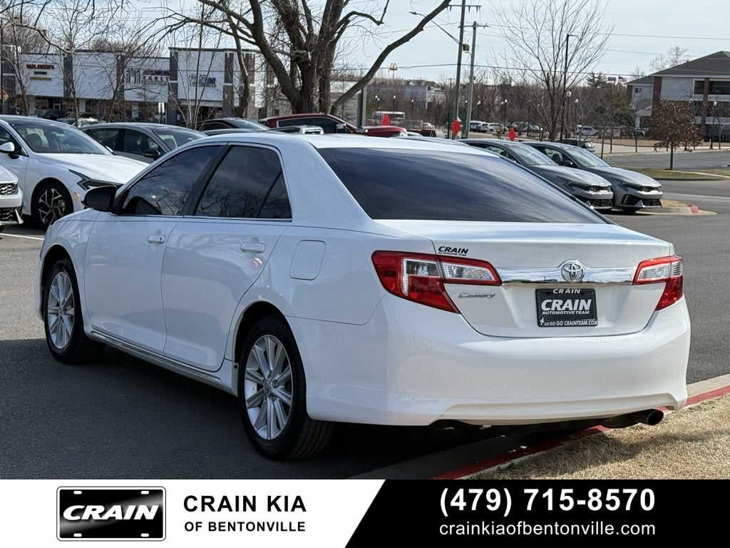 2014 Toyota Camry XLE - SUNROOF