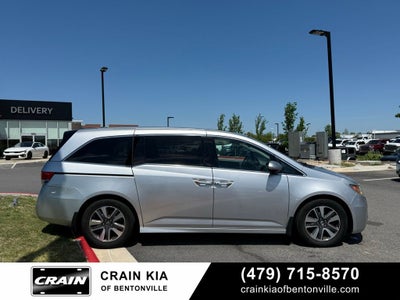 2015 Honda Odyssey Touring - SUNROOF