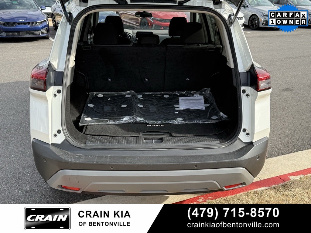 2023 Nissan Rogue SV - CLEAN CARFAX / ONE OWNER