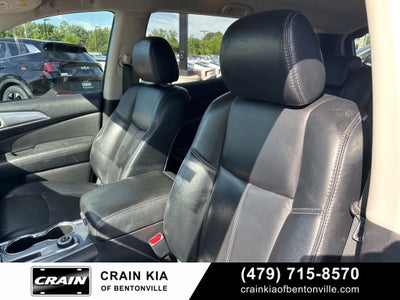 2017 Nissan Pathfinder SL - 4WD / LEATHER