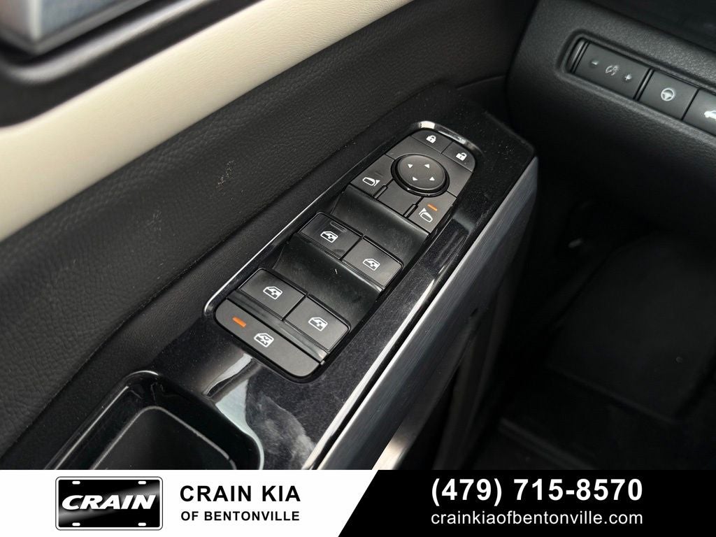 2022 Nissan Pathfinder SL - 4WD / CLEAN CARFAX