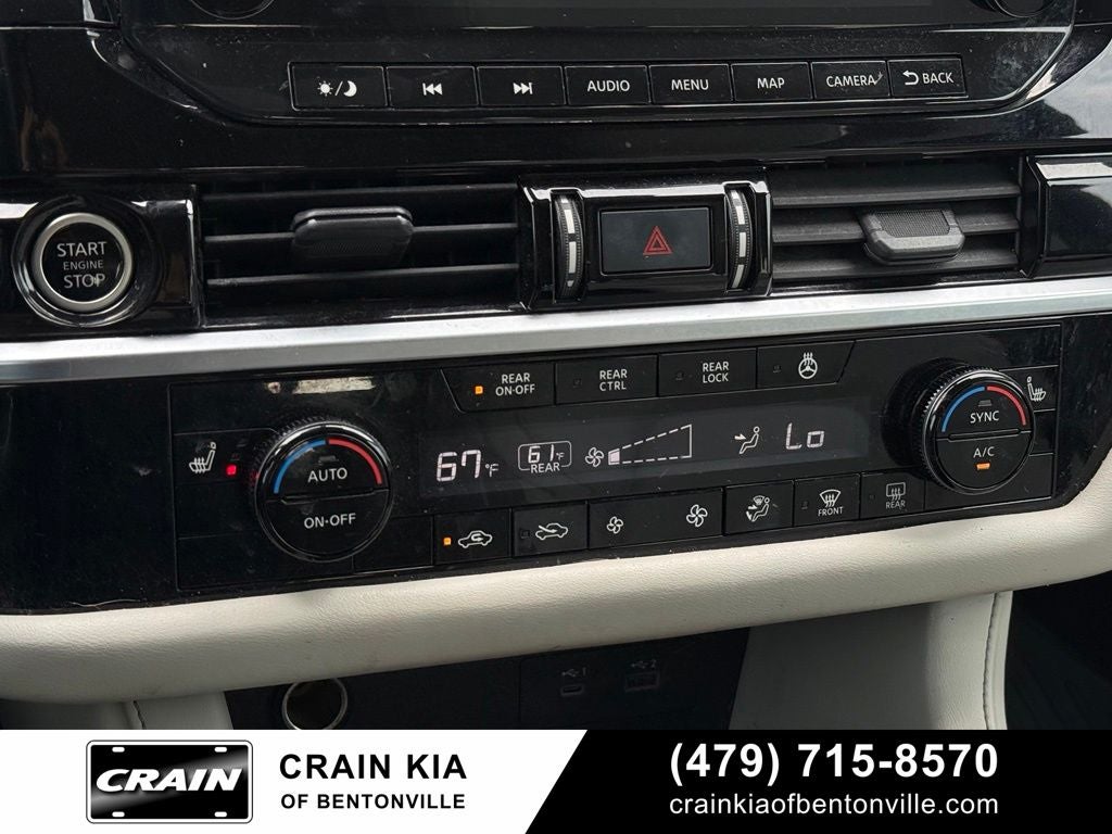 2022 Nissan Pathfinder SL - 4WD / CLEAN CARFAX