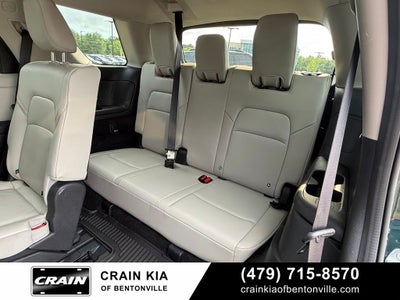 2022 Nissan Pathfinder SL - 4WD / CLEAN CARFAX
