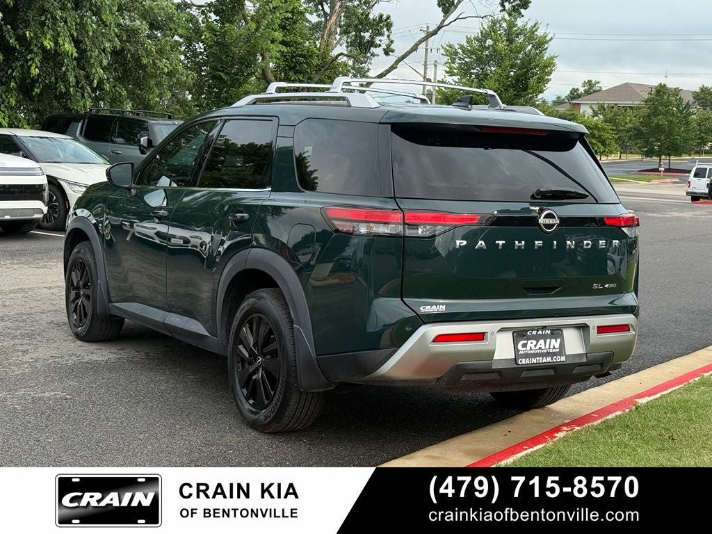 2022 Nissan Pathfinder SL - 4WD / CLEAN CARFAX