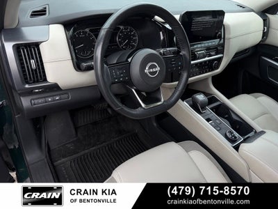 2022 Nissan Pathfinder SL - 4WD / CLEAN CARFAX