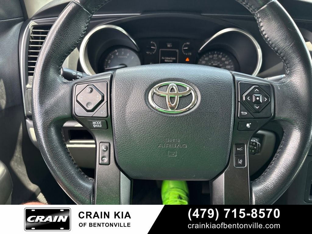 2018 Toyota Sequoia SR5 5.7L V8 - 4WD / SUNROOF