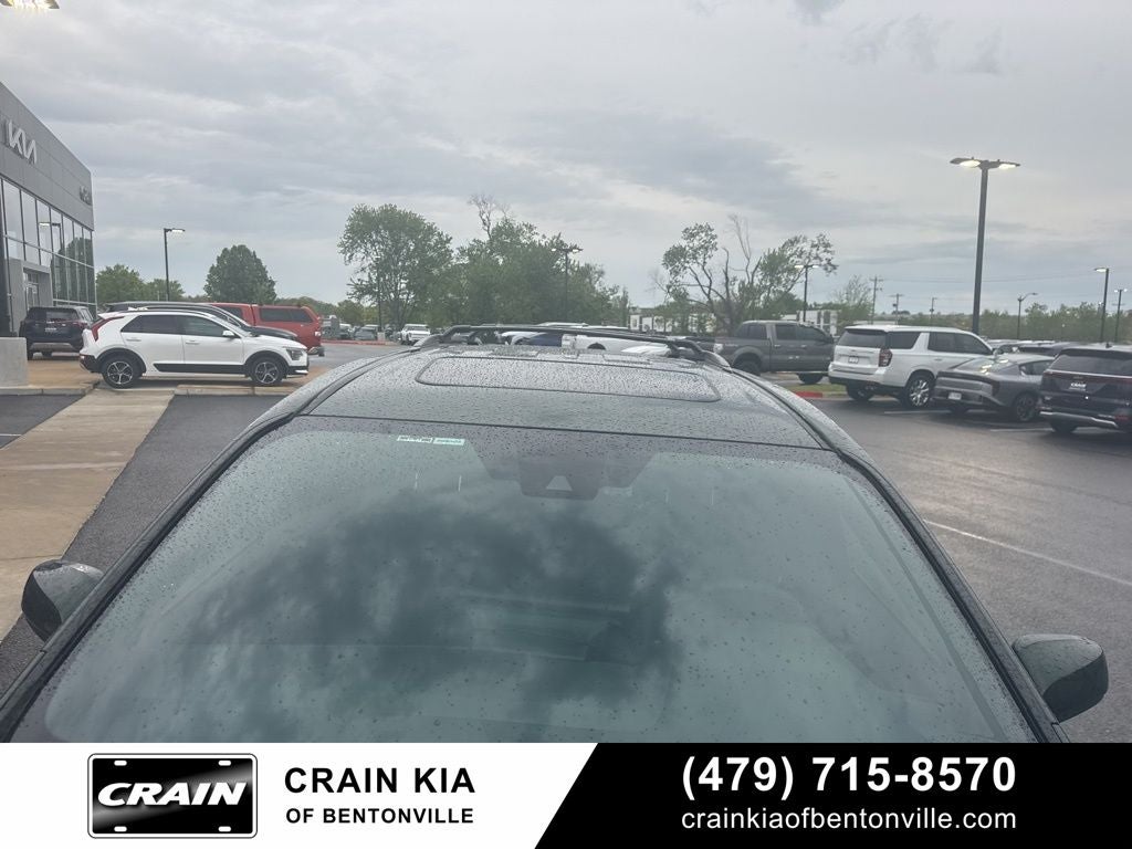 2025 Toyota Sienna Woodland Edition - AWD / DVD / SUNROOF