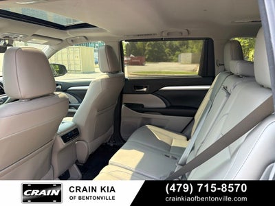 2017 Toyota Highlander XLE - AWD / SUNROOF / CLEAN CARFAX / 1 OWNER