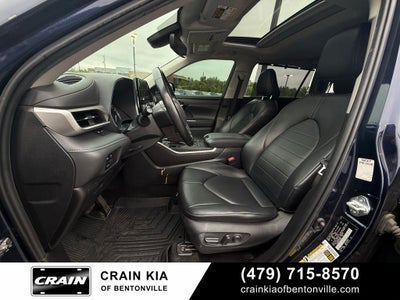 2023 Toyota Highlander XLE - AWD / SUNROOF