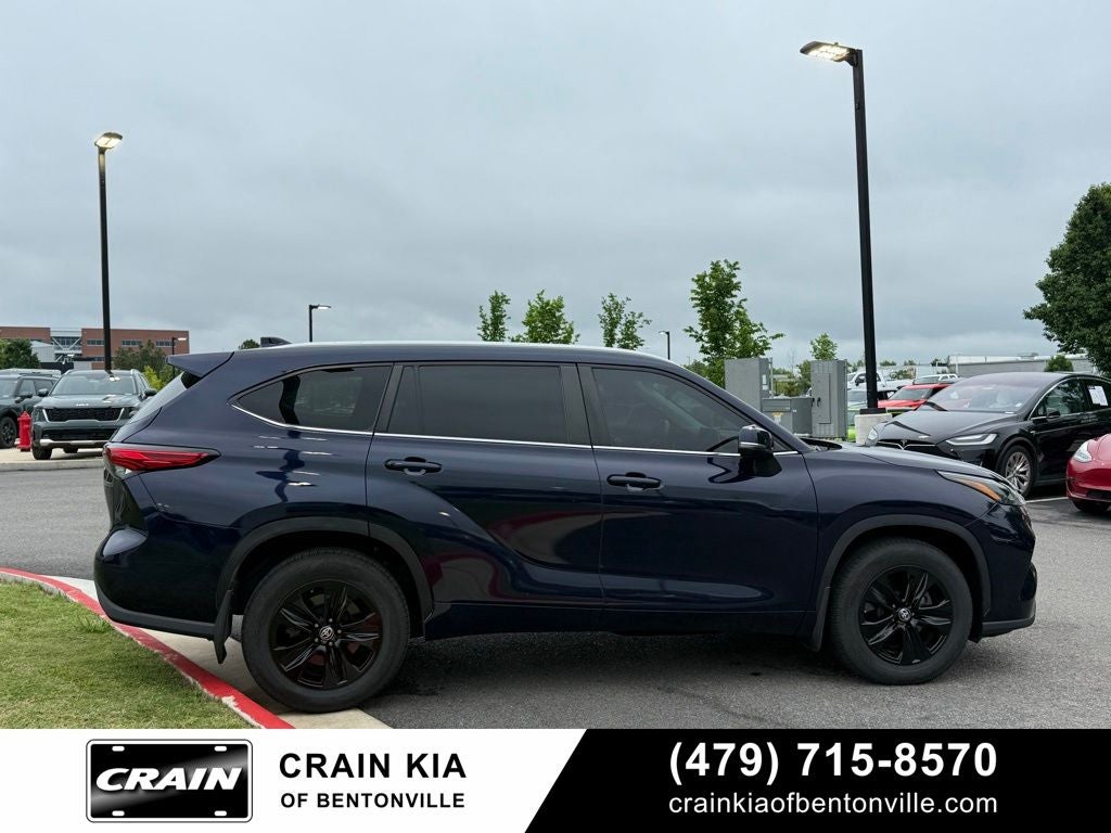 2023 Toyota Highlander XLE - AWD / SUNROOF