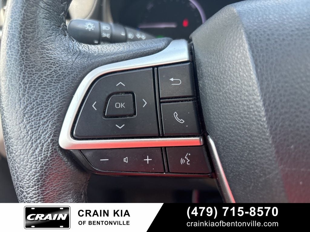 2021 Toyota Sienna XLE 8 Passenger / CLEAN CARFAX