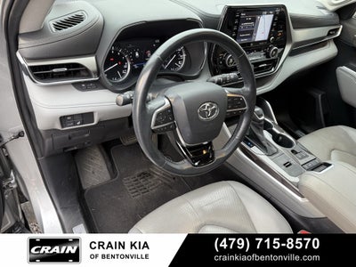 2020 Toyota Highlander Limited - CLEAN CARFAX / SUNROOF
