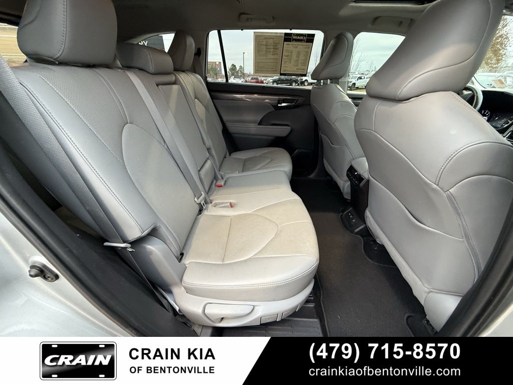 2020 Toyota Highlander Limited - CLEAN CARFAX / SUNROOF