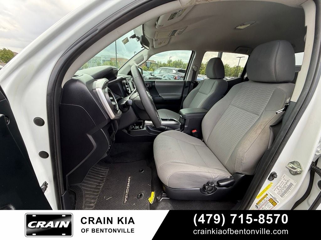 2016 Toyota Tacoma SR5 V6 - CARFAX ONE OWNER