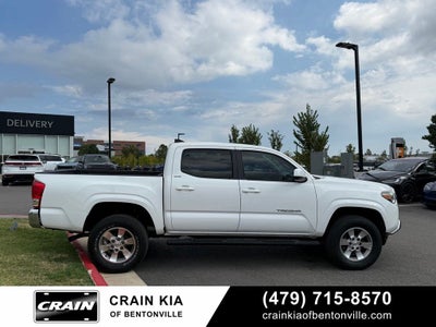 2016 Toyota Tacoma SR5 V6 - CARFAX ONE OWNER