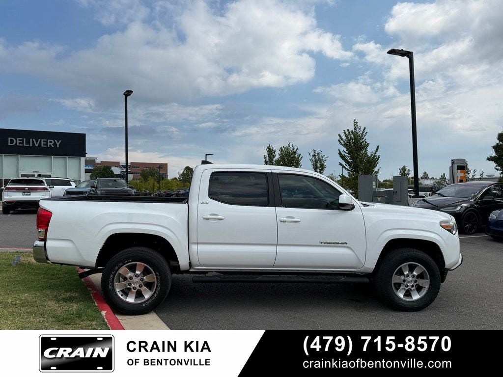 2016 Toyota Tacoma SR5 V6 - CARFAX ONE OWNER