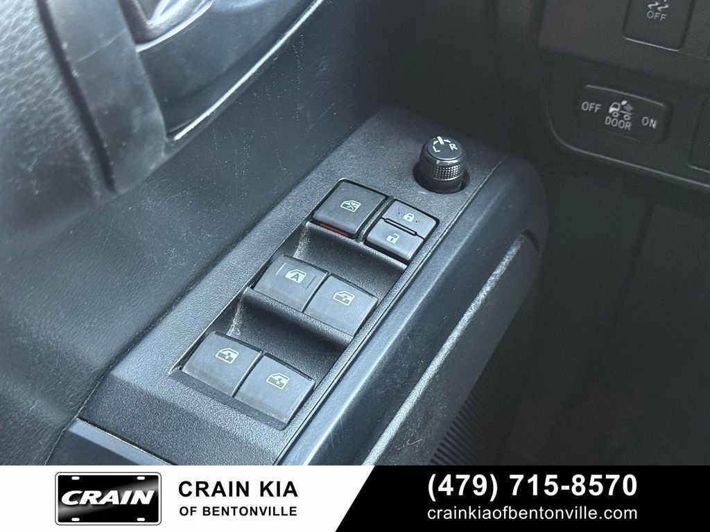 2021 Toyota Tacoma SR V6 - 4WD