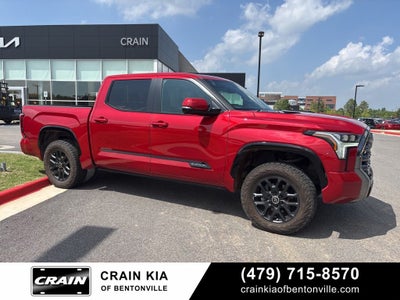 2024 Toyota Tundra Hybrid Platinum - 4WD / PANORAMIC SUNROOF / CARFAX ONE OWNER