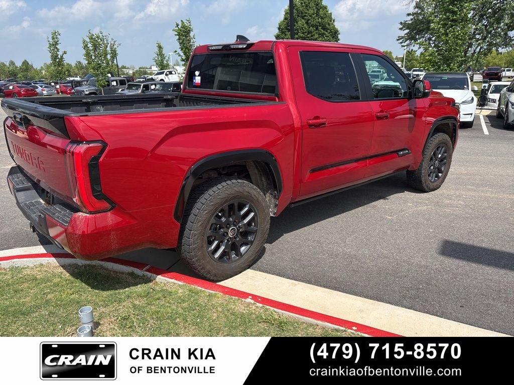 2024 Toyota Tundra Hybrid Platinum - 4WD / PANORAMIC SUNROOF / CARFAX ONE OWNER