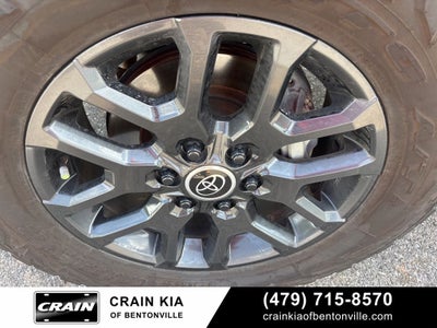 2024 Toyota Tundra Hybrid Platinum - 4WD / PANORAMIC SUNROOF / CARFAX ONE OWNER