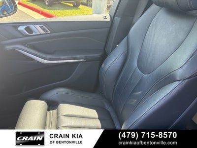 2019 BMW X5 xDrive40i - AWD / PANORAMIC SUNROOF / CLEAN CARFAX