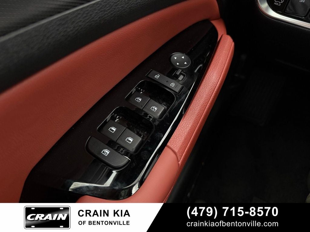 2025 Kia Sportage SX - KIA CPO / PANORAMIC SUNROOF / ONE OWNER