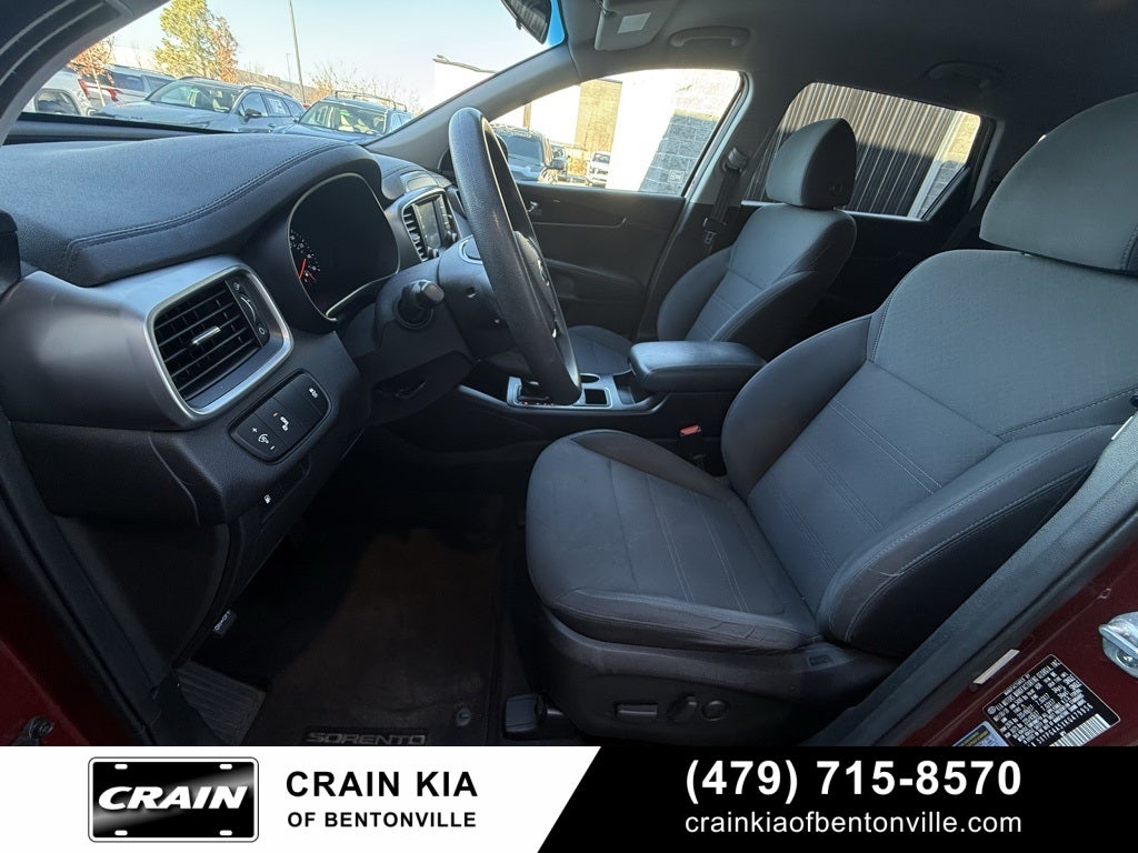 2019 Kia Sorento LX - CLEAN CARFAX