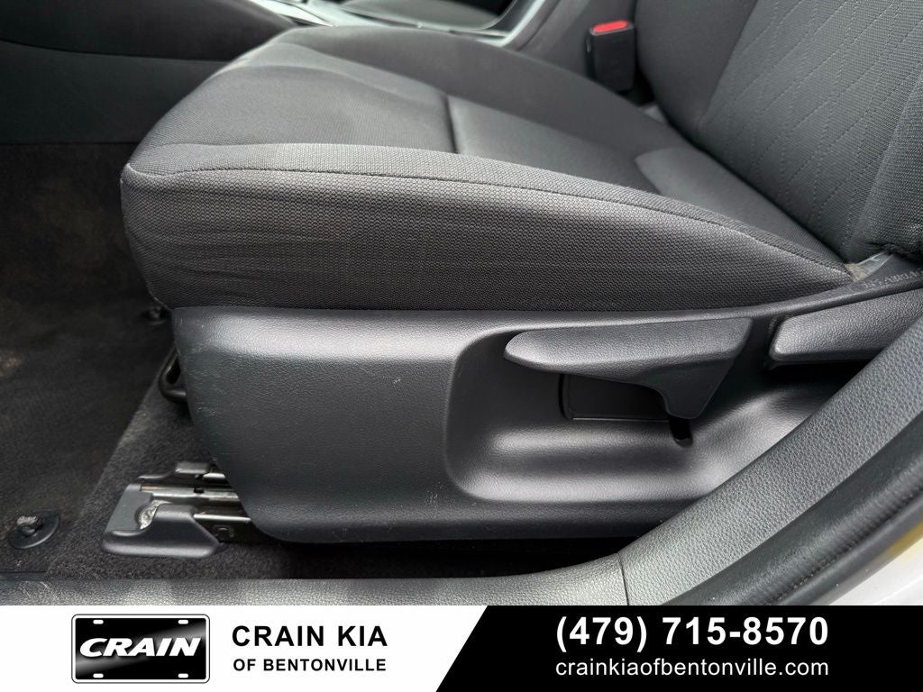 2024 Toyota Corolla LE - CARFAX ONE OWNER