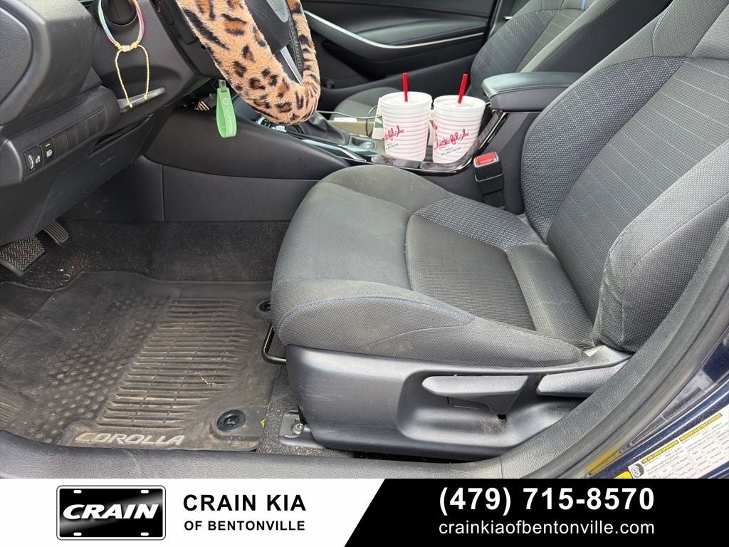 2020 Toyota Corolla SE - CLEAN CARFAX HISTORY