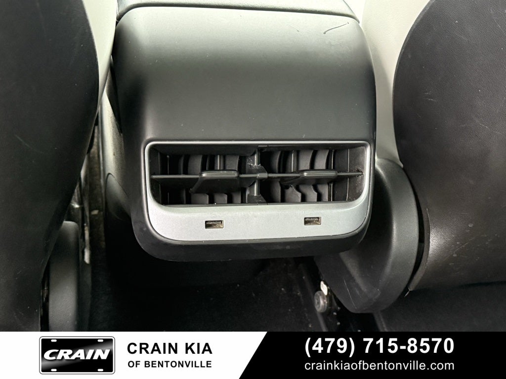 2020 Tesla Model 3 Long Range - AWD / CLEAN CARFAX