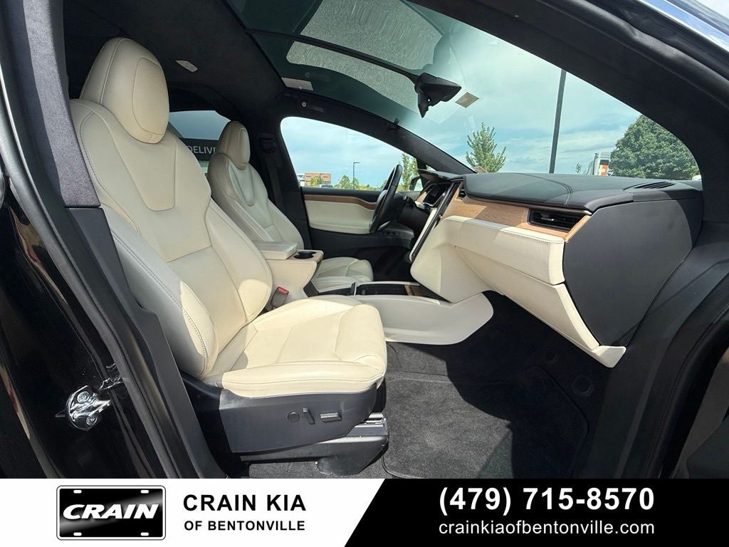 2020 Tesla Model X Long Range - AWD / CLEAN CARFAX