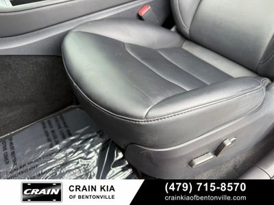 2024 Tesla Model Y Long Range - AWD / THIRD ROW! / CLEAN CARFAX
