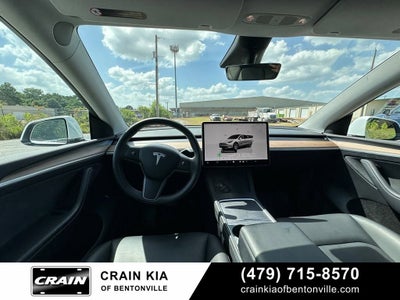 2023 Tesla Model Y Long Range - AWD / CLEAN CARFAX / ONE OWNER