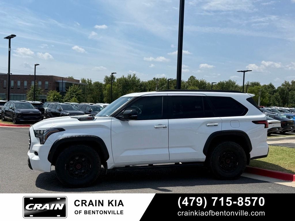 2024 Toyota Sequoia TRD Pro - 4WD / CLEAN CARFAX / PANORAMIC SUNROOF