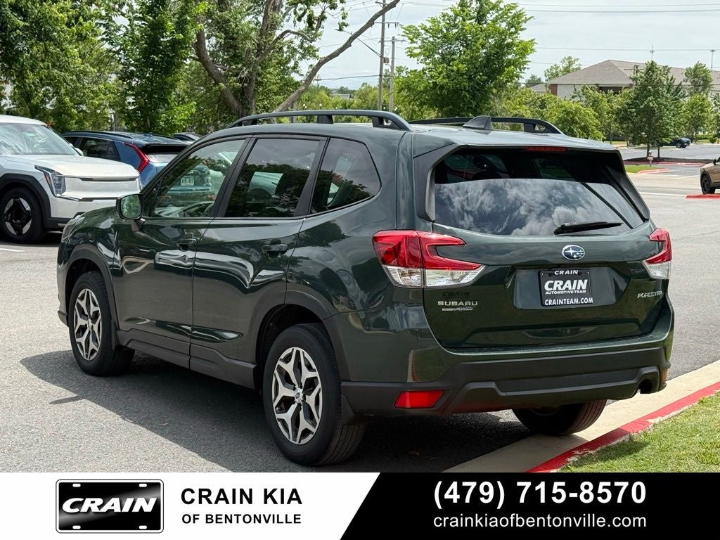 2023 Subaru Forester Premium - AWD / PANORAMIC SUNROOF / ONE OWNER